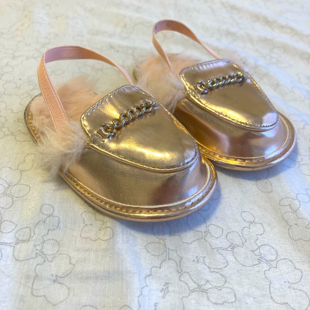 Aldo baby slippers size 3